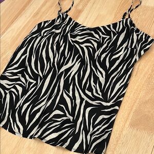 Time and Tru Black and White Fitted Camisole